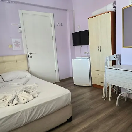 Cesme Pansiyon Homestay *